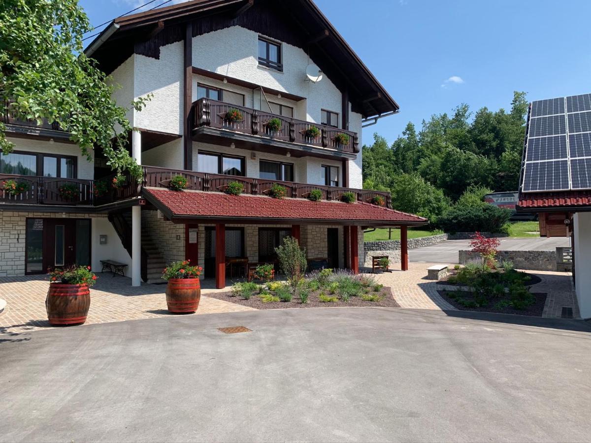 Zigon Bed & Breakfast Logatec Esterno foto