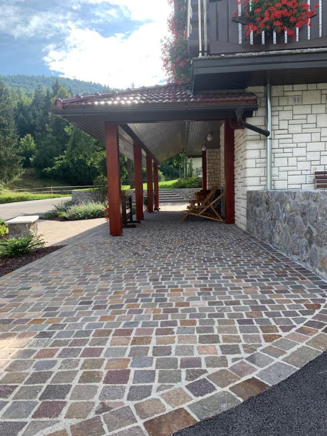 Zigon Bed & Breakfast Logatec Esterno foto