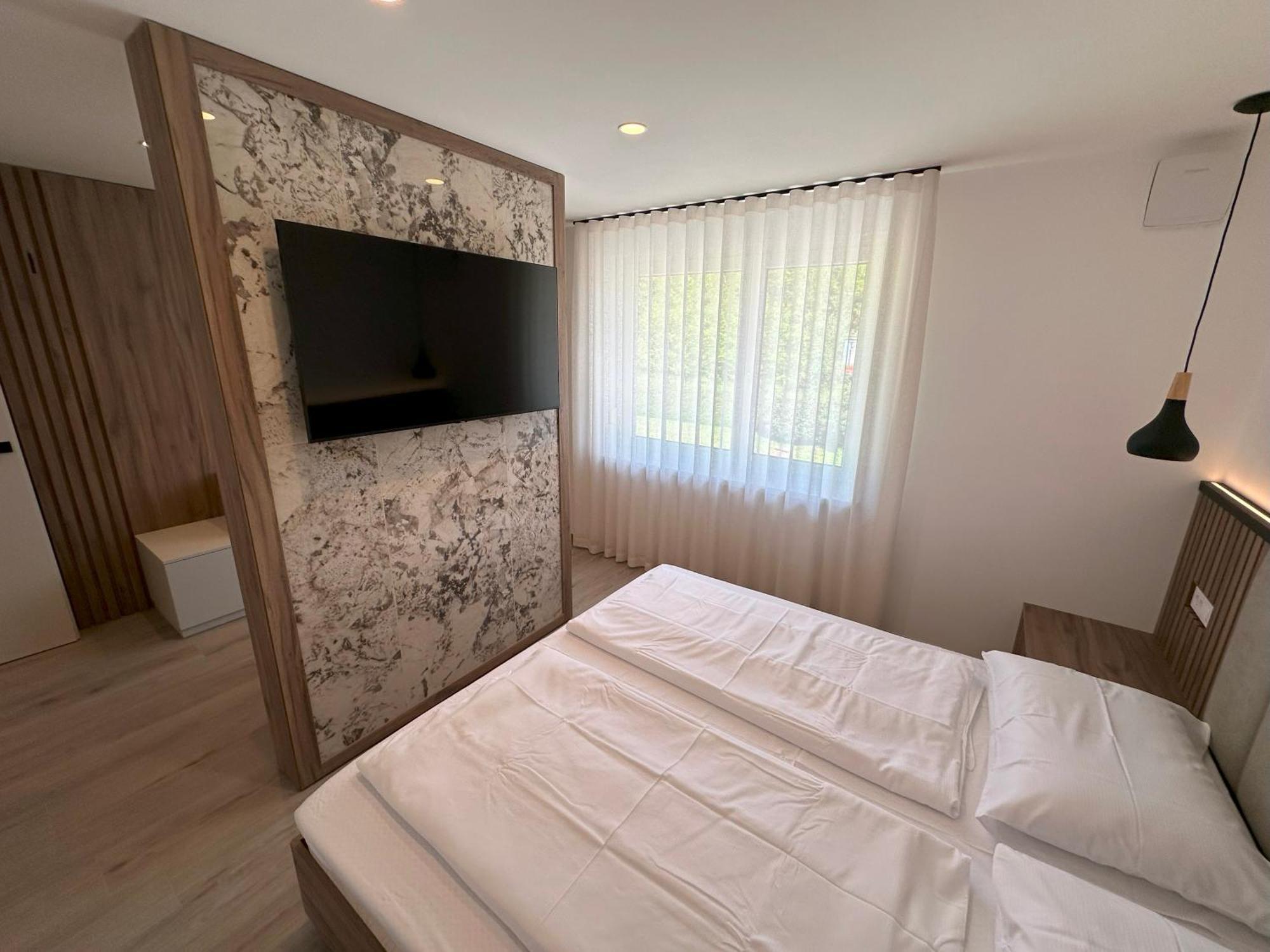 Zigon Bed & Breakfast Logatec Esterno foto