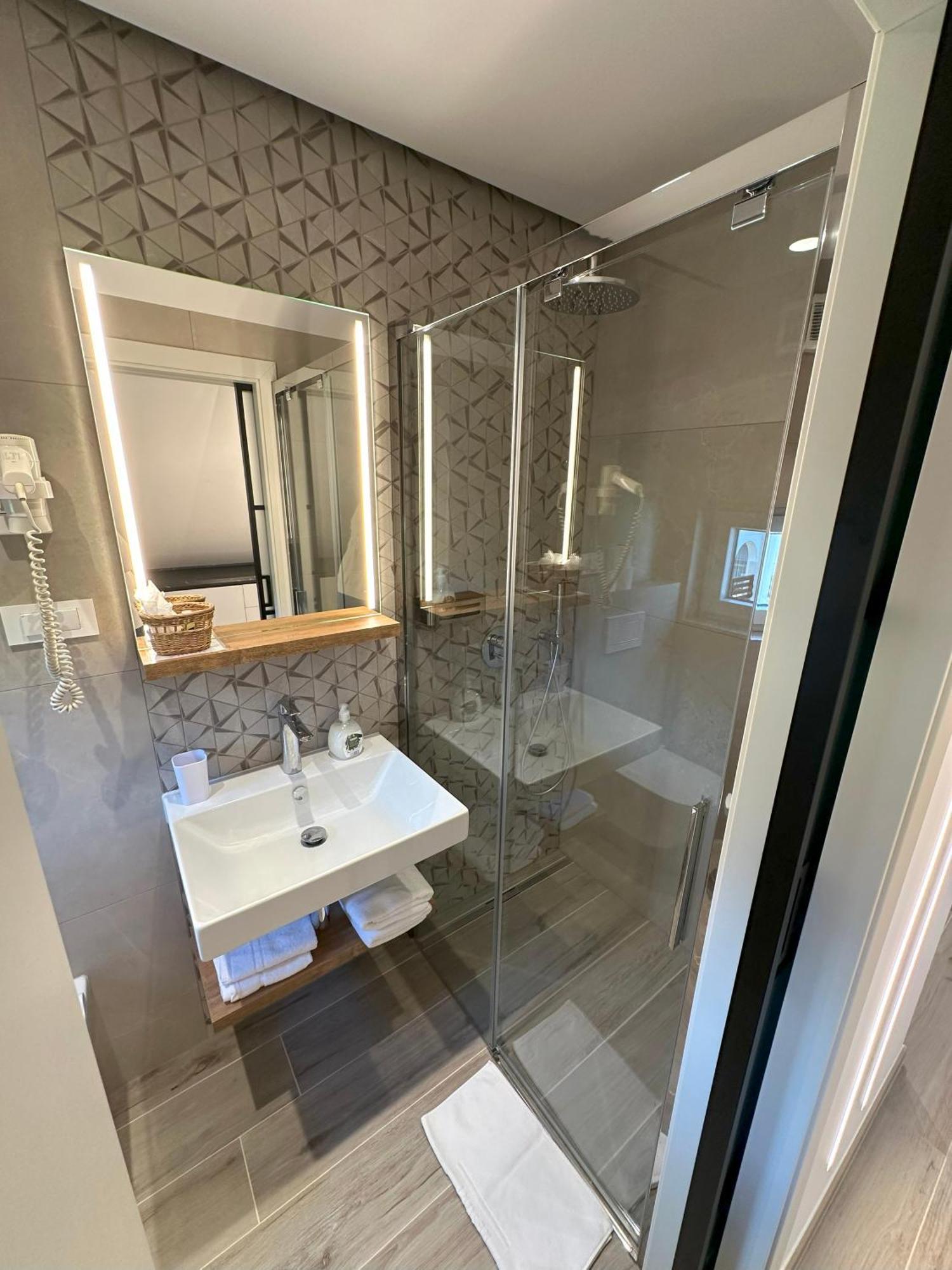 Zigon Bed & Breakfast Logatec Esterno foto